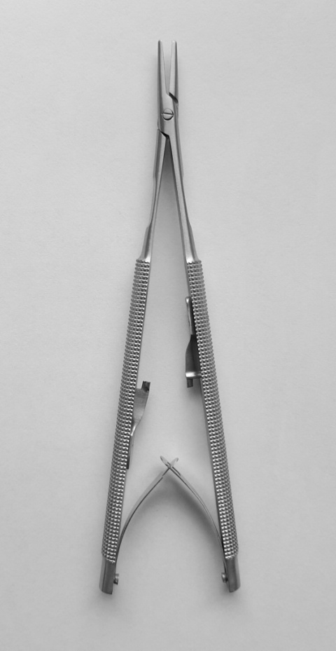 Igłotrzymacz CASTROVIEJO 14 cm Igłotrzymacz CASTROVIEJO 14 cm