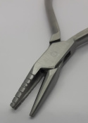 Kleszcze SCHWARZ, wklęsło-wypukłe, 14 cm Kleszcze SCHWARZ, wklęsło-wypukłe, 14 cm