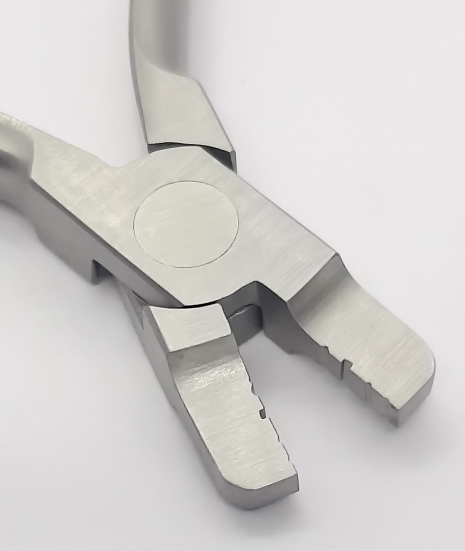Forceps for forming aerial arcs. Forceps for forming aerial arcs.