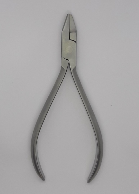 Kleszcze ortodontyczne ADERER, trójszczękowe, 13 cm. Kleszcze ortodontyczne ADERER, trójszczękowe, 13 cm.