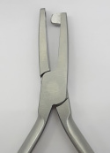 Orthodontic forceps for forming ligatures