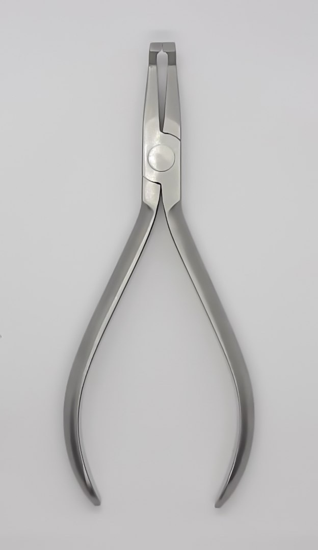 Orthodontic forceps for removing locks. Orthodontic forceps for removing locks.