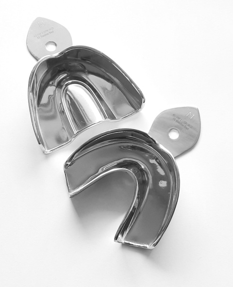 Łyżka wyciskowa z rantem, bez perforacji Denmax